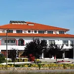 Contriz Hotel 2*