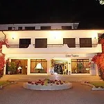 Contriz Hotel 2*