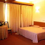 Contriz Hotel