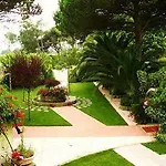 Hotel Contriz 2*