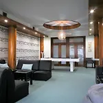 Hotel Contriz 2*