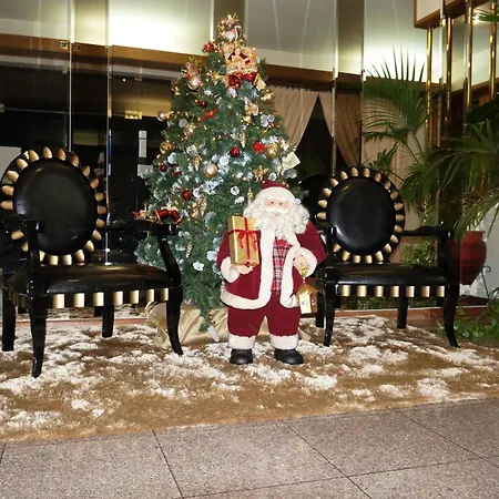 Hotell Contriz 2*