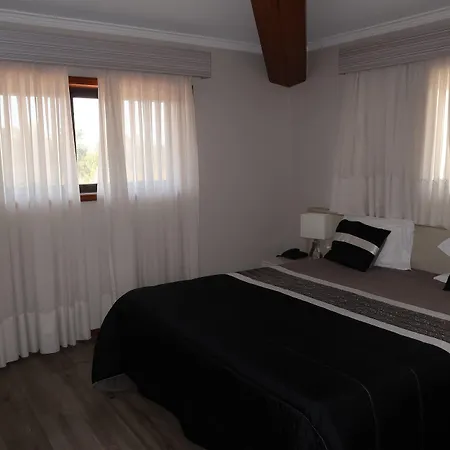 Contriz Hotell 2*