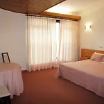 Contriz מלון