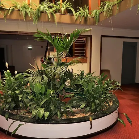 Hotel Contriz 2*